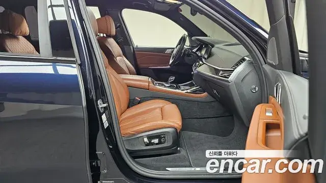 BMW X7 2022 — Photo 3/20
