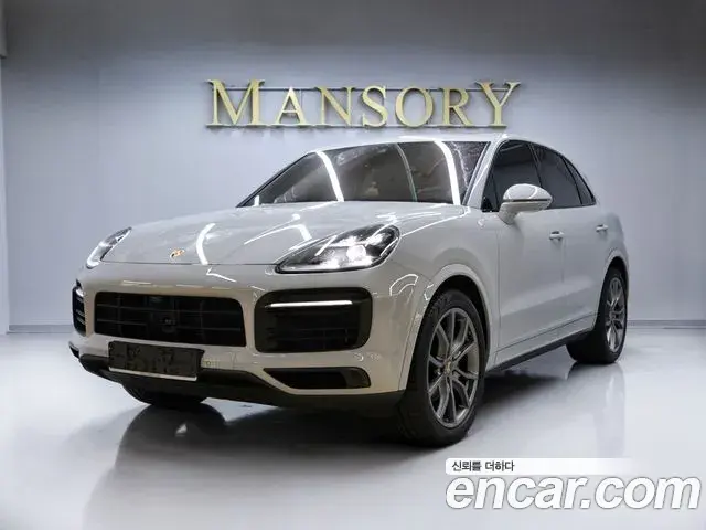 Porsche Cayenne 2023 — Photo 7/20