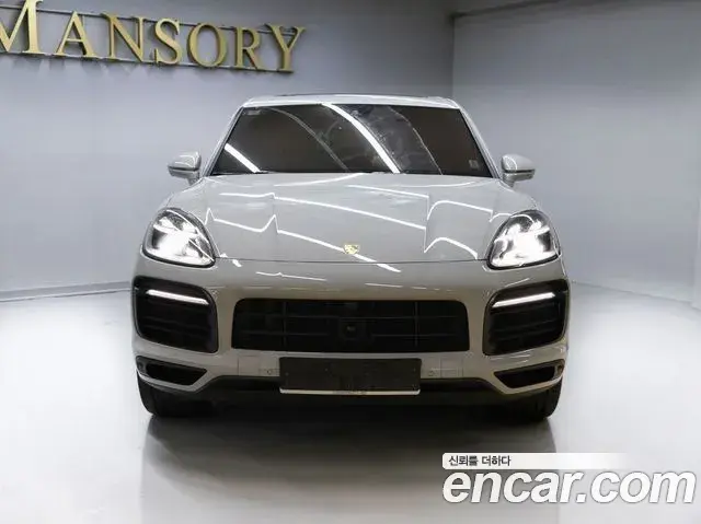 Porsche Cayenne 2023 — Photo 5/20