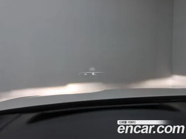Porsche Cayenne 2023 — Photo 2/20