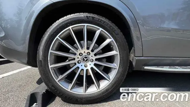 Mercedes-Benz GLE-Class 2023 — Фото 4/20