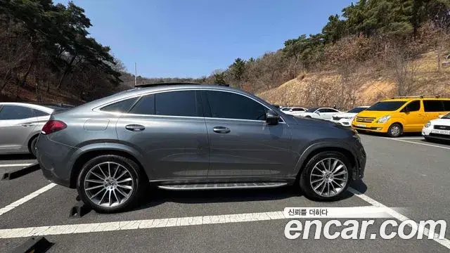 Mercedes-Benz GLE-Class 2023 — Фото 18/20
