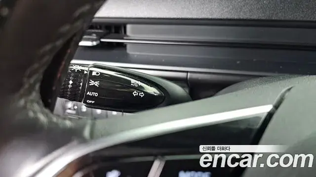 Hyundai Staria 2021 — ფოტო 13/20