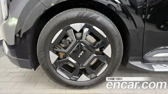 Kia Carnival 2024 — Şəkil 17/20