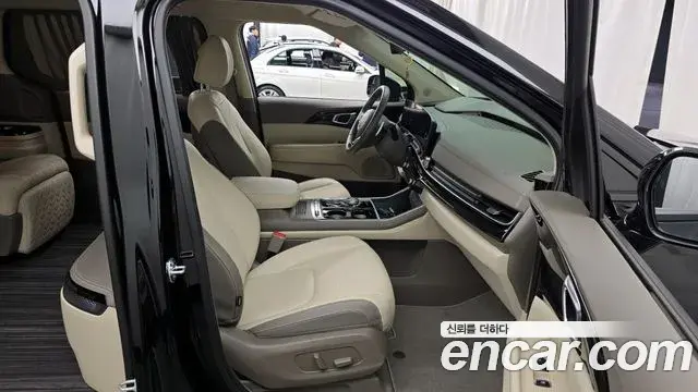 Kia Carnival 2024 — Şəkil 20/20