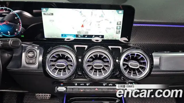 Mercedes-Benz GLB-Class 2021 — Фото 14/20