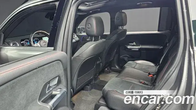 Mercedes-Benz GLB-Class 2021 — Фото 17/20