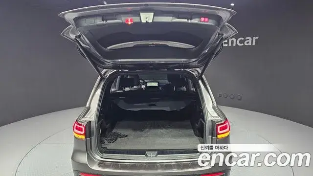 Mercedes-Benz GLB-Class 2021 — Фото 19/20