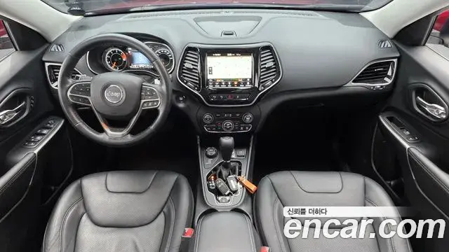Jeep Cherokee 2020 — Photo 16/20
