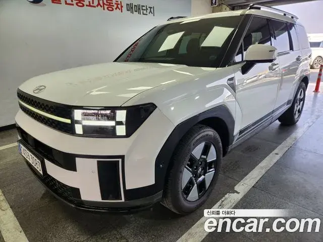 Hyundai Santa Fe 2023 — ფოტო 2/20
