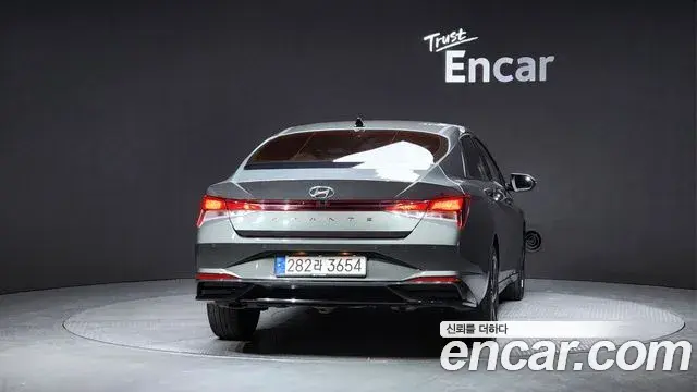 Hyundai The New Avante Hybrid 2020 — ფოტო 5/20