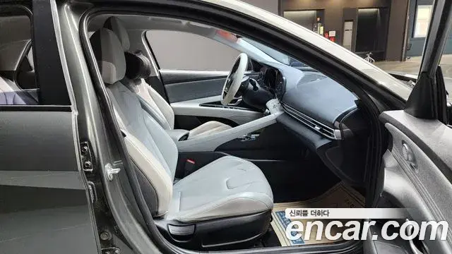 Hyundai The New Avante Hybrid 2020 — ფოტო 10/20