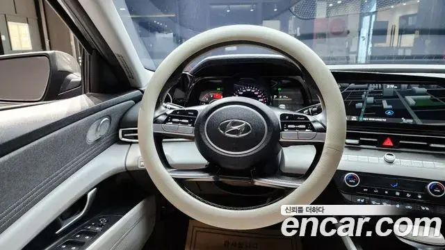 Hyundai The New Avante Hybrid 2020 — ფოტო 11/20