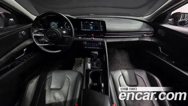 Hyundai The New Avante Hybrid 2021 — Photo 9/20