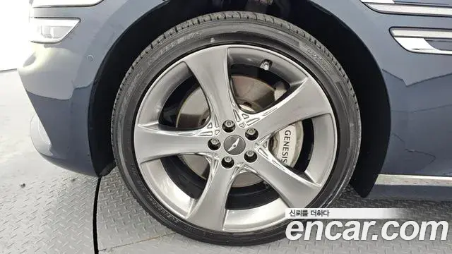 Genesis G80 2022 — ფოტო 19/20