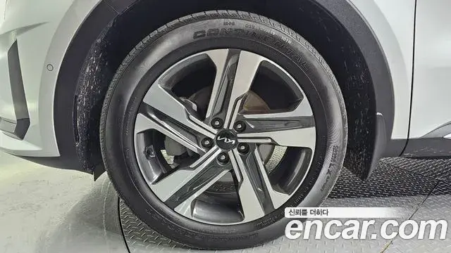 Kia Sorento 2023 — Şəkil 14/20