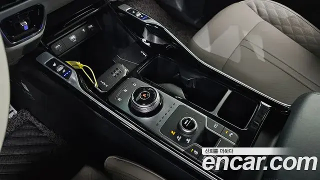 Kia Sorento 2023 — Şəkil 10/20