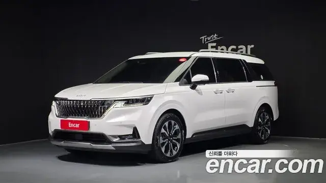 Kia Carnival 2022 — Photo 1/20