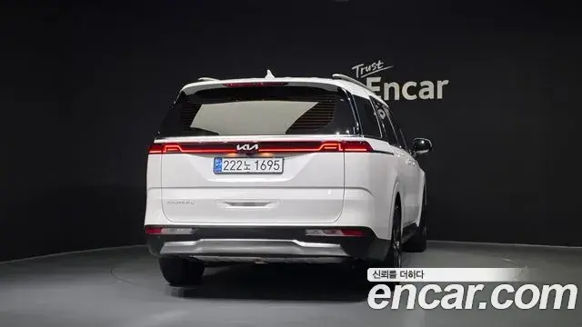 Kia Carnival 2022 — Photo 4/20