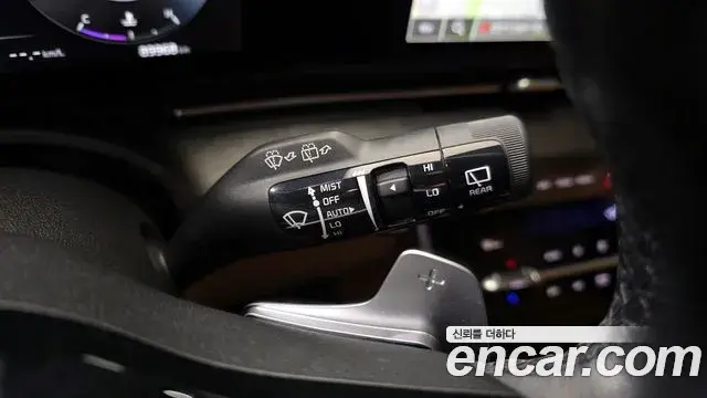 Kia Carnival 2022 — Photo 16/20