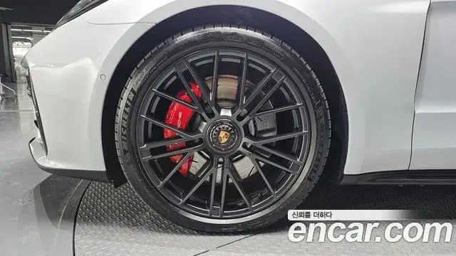 Porsche Panamera 2025 — Photo 15/20