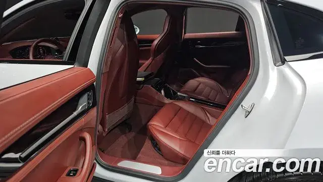 Porsche Panamera 2025 — Photo 16/20