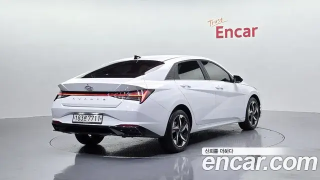 Hyundai The New Avante Hybrid 2020 — Photo 12/20
