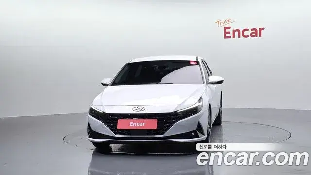 Hyundai The New Avante Hybrid 2020 — Photo 4/20