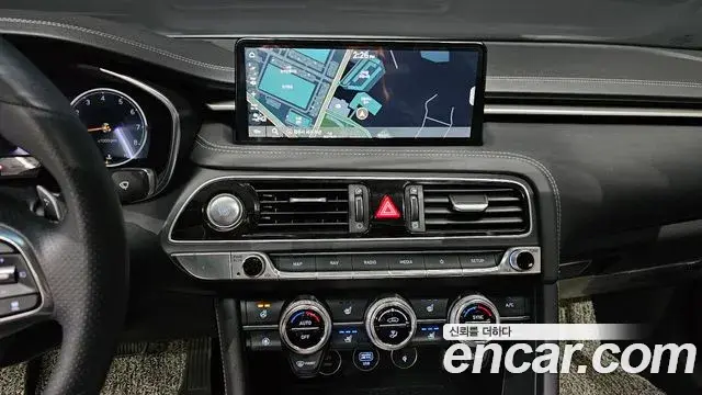 Genesis G70 2022 — Photo 16/20