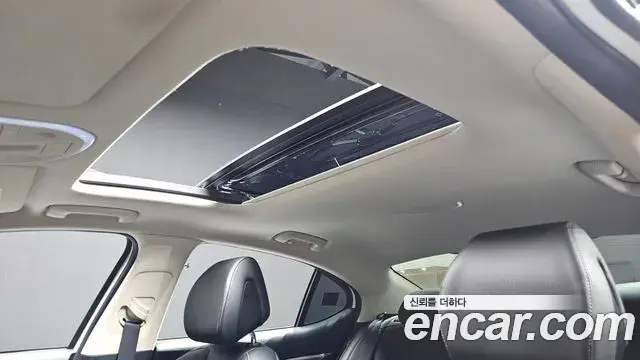 Genesis G70 2022 — Photo 14/20