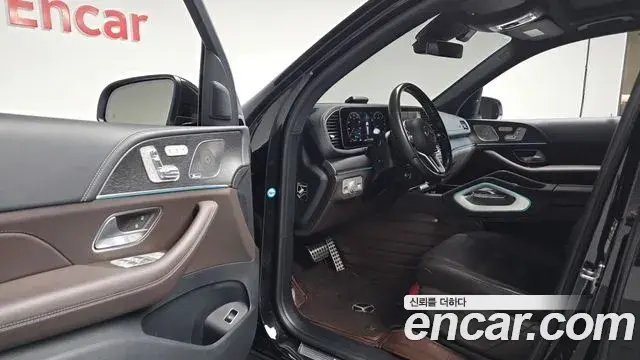 Mercedes-Benz GLS-Class 2023 — Фото 11/20