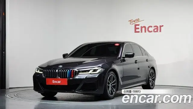 BMW 5 Series 2021 — Фото 1/20