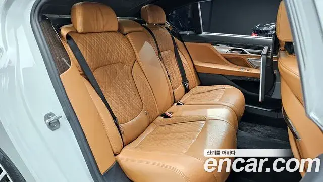 BMW 7 Series 2019 — Şəkil 12/20