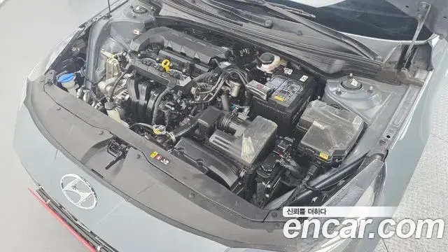 Hyundai The New Avante Hybrid 2022 — ფოტო 3/21