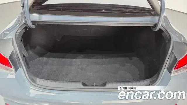 Hyundai The New Avante Hybrid 2022 — ფოტო 20/21