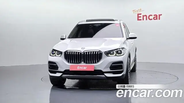 BMW X5 2022 — ფოტო 13/20