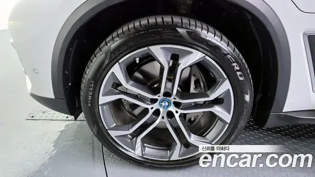 BMW X5 2022 — ფოტო 12/20