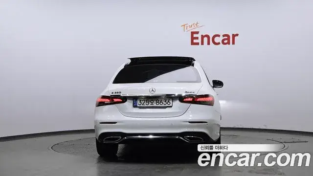 Mercedes-Benz E-Class 2021 — Фото 3/20