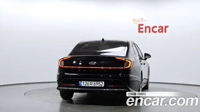 Hyundai Sonata Hybrid 2019 — Şəkil 11/20