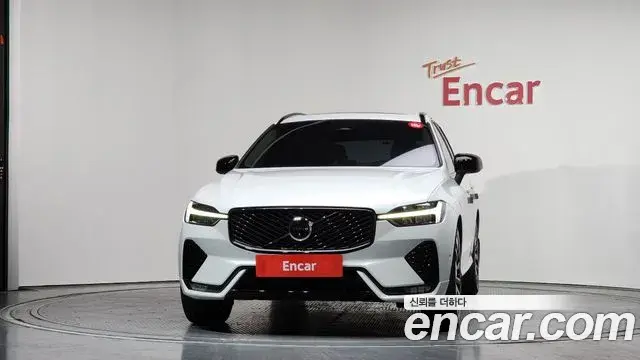 Volvo XC60 2025 — Photo 15/20