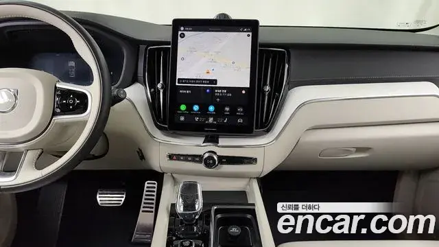 Volvo XC60 2025 — Photo 7/20