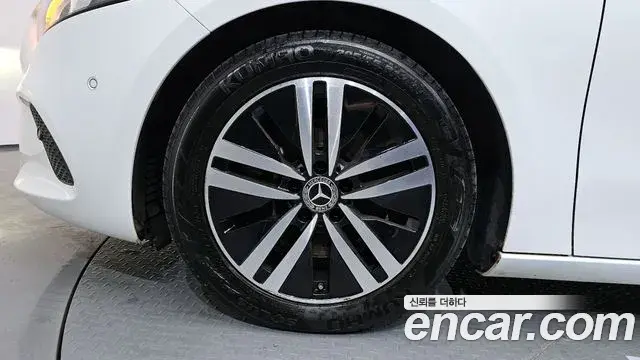 Mercedes-Benz A-Class 2022 — Şəkil 3/20