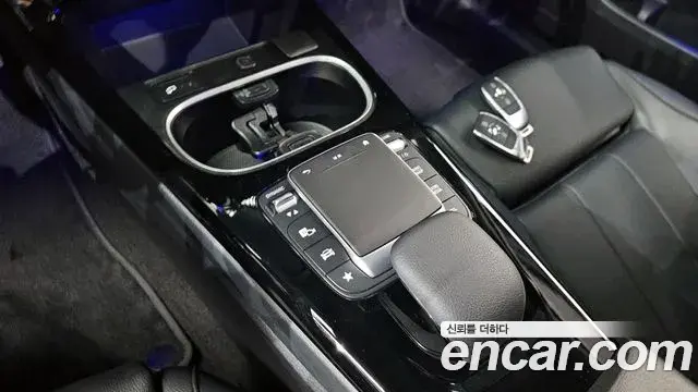 Mercedes-Benz A-Class 2022 — Şəkil 11/20
