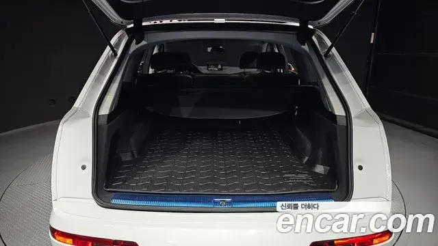 Audi Q7 2019 — Photo 20/20