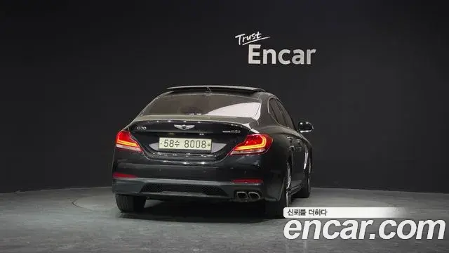 Genesis G70 2018 — ფოტო 15/20