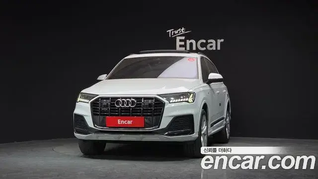 Audi Q7 2023 — Photo 10/20