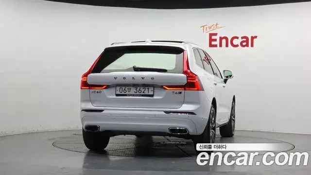 Volvo XC60 2019 — ფოტო 20/20