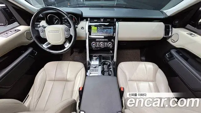 Land Rover Discovery 5 2018 — ფოტო 12/20