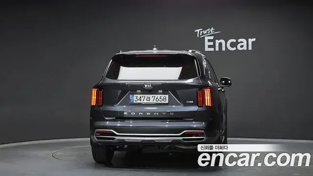 Kia Sorento 2021 — Şəkil 17/20