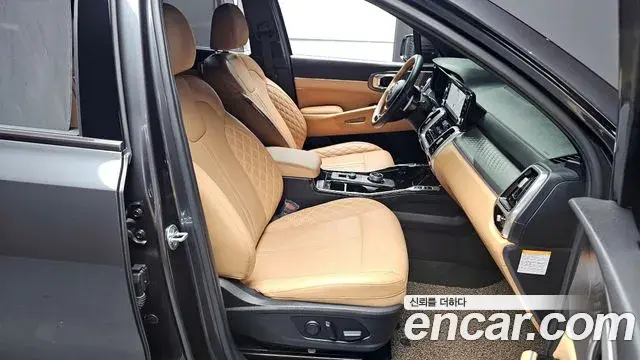 Kia Sorento 2021 — Şəkil 14/20